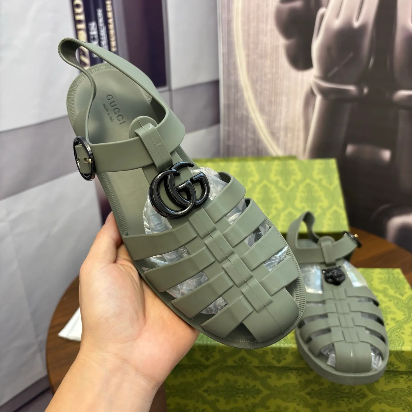 Men's shoes 260💰 [Gucci] Counter quality, top-quality original goods, real photos! Original TPU material, fine workmanship, comfortable; genuine 1:1 replica Size: 36 ~ 46